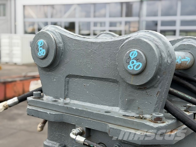 Liebherr R 924 C/ 2200 KG Pašgrābji