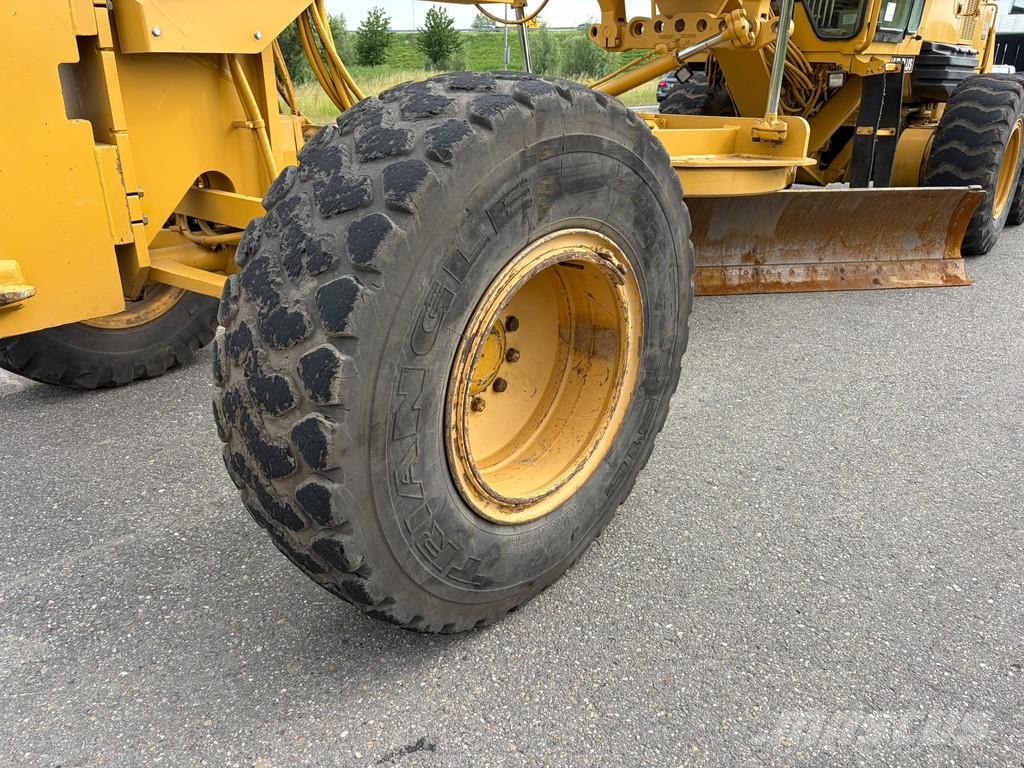 CAT 140H Грейдери