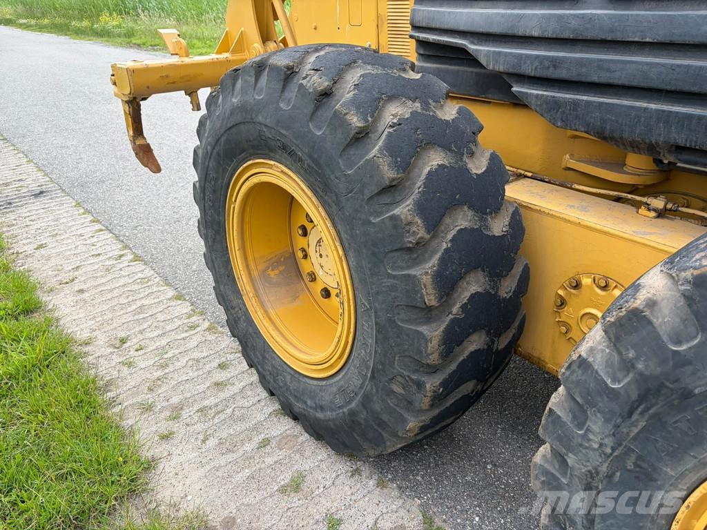 CAT 140H Грейдери