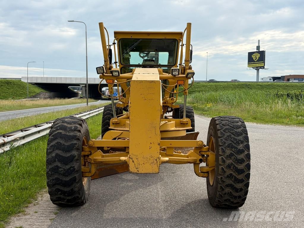 CAT 140H Грейдери