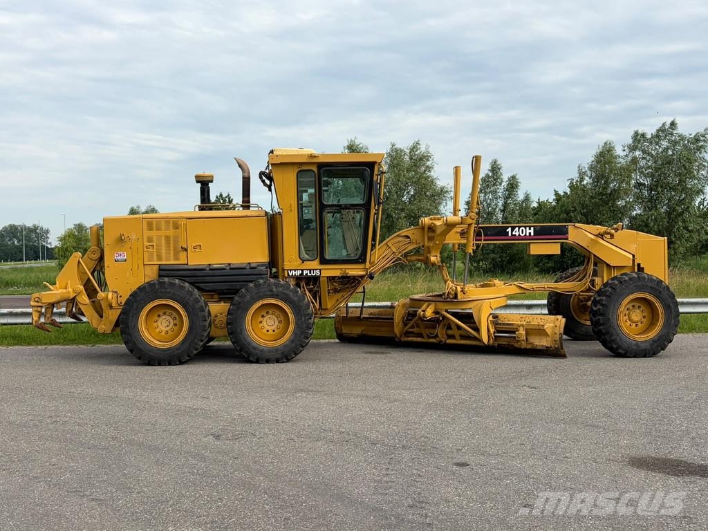 CAT 140H Грейдери