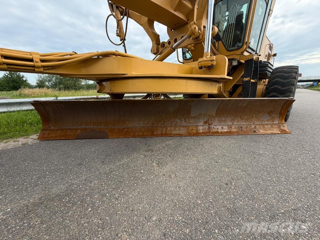 CAT 140H Грейдери