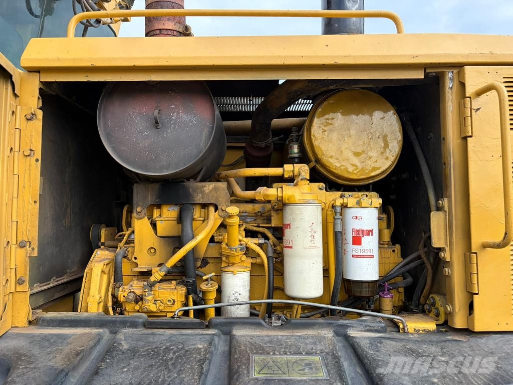 CAT 140H Грейдери