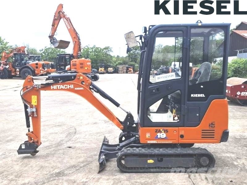ちょろみっち Hitachi ZX 19-6, 2023, Stockstadt, Alemania - mini excavadoras
