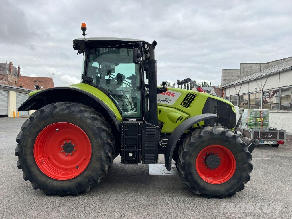 CLAAS AXION 810 CEBIS Tracteur