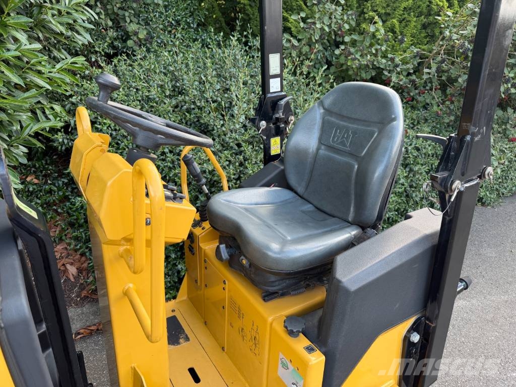 CAT CB 1.7 Tandemwalzen