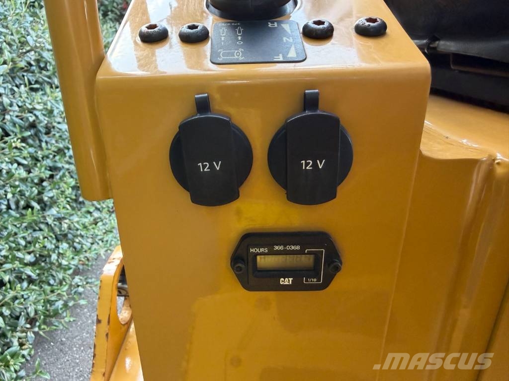 CAT CB 1.7 Tandemwalzen