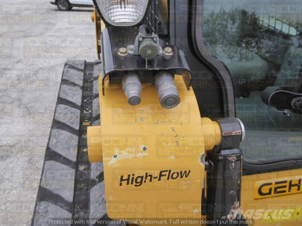 Gehl RT165 HF Crawler FEL's