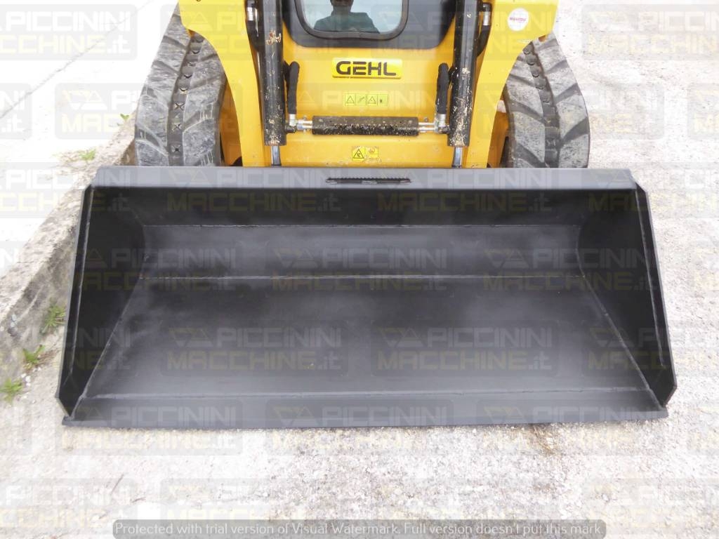 Gehl RT165 HF Crawler FEL's