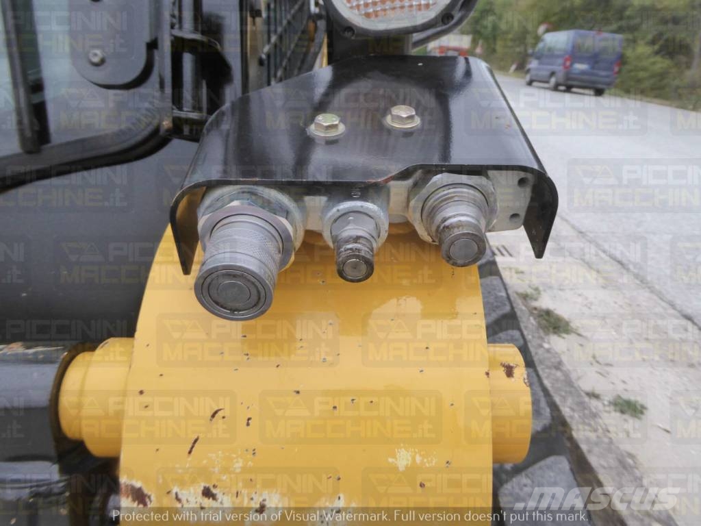 Gehl RT165 HF Crawler FEL's