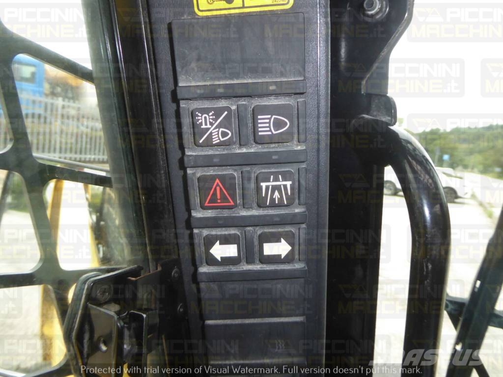 Gehl RT165 HF Crawler FEL's