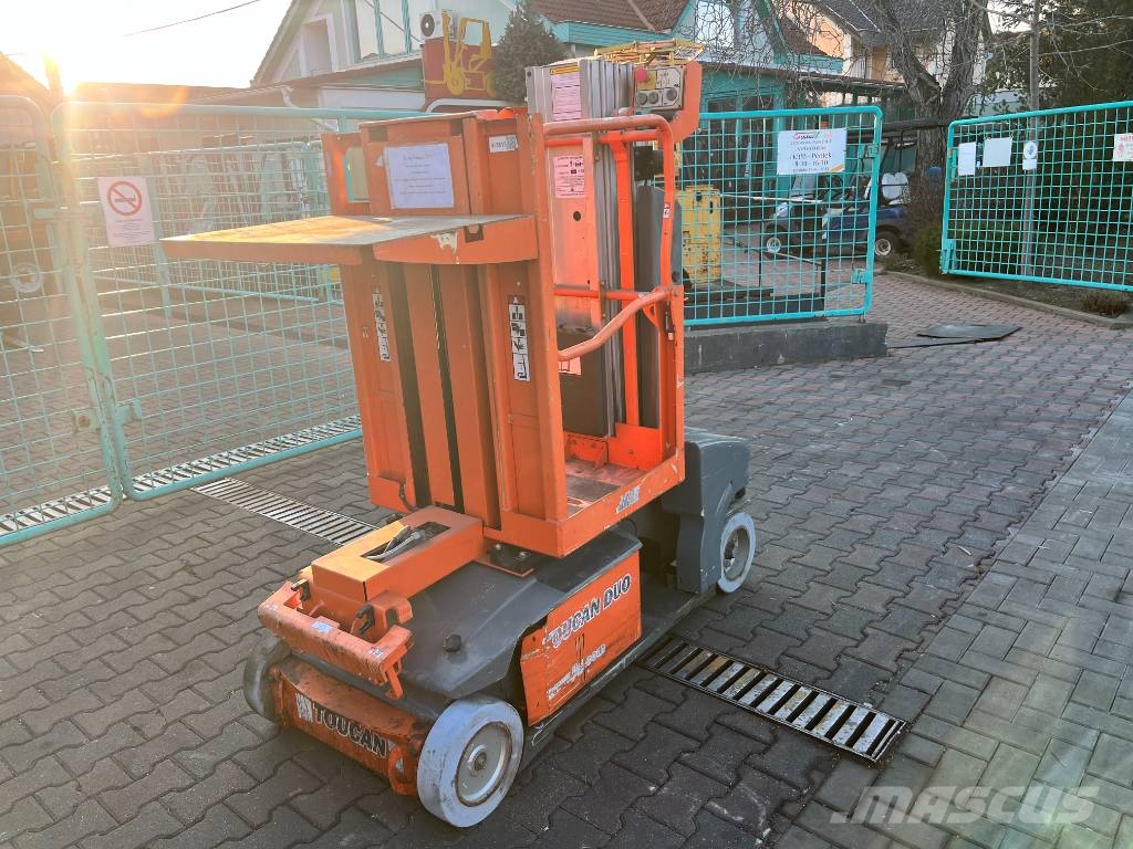 JLG TOCUAN DUO V-3813 EO Вертикальні щоглові підйомники