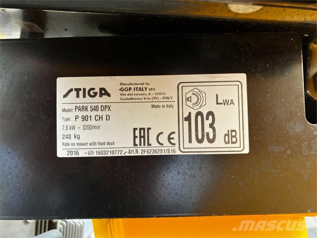 Stiga Park 540 DPX Vrtni traktor kosilnice