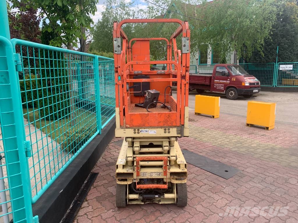 JLG 1932E2 V-2782 ONLY FOR EXPORT EO Vertikálne stĺpové výťahy