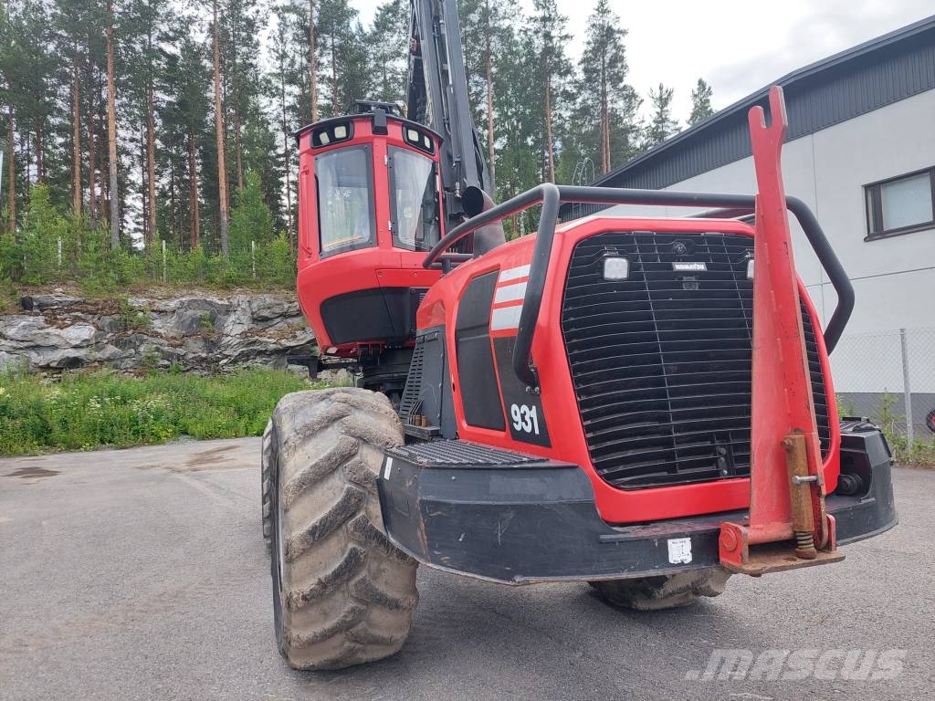 Komatsu 931.2 Θεριζοαλωνιστικές μηχανές
