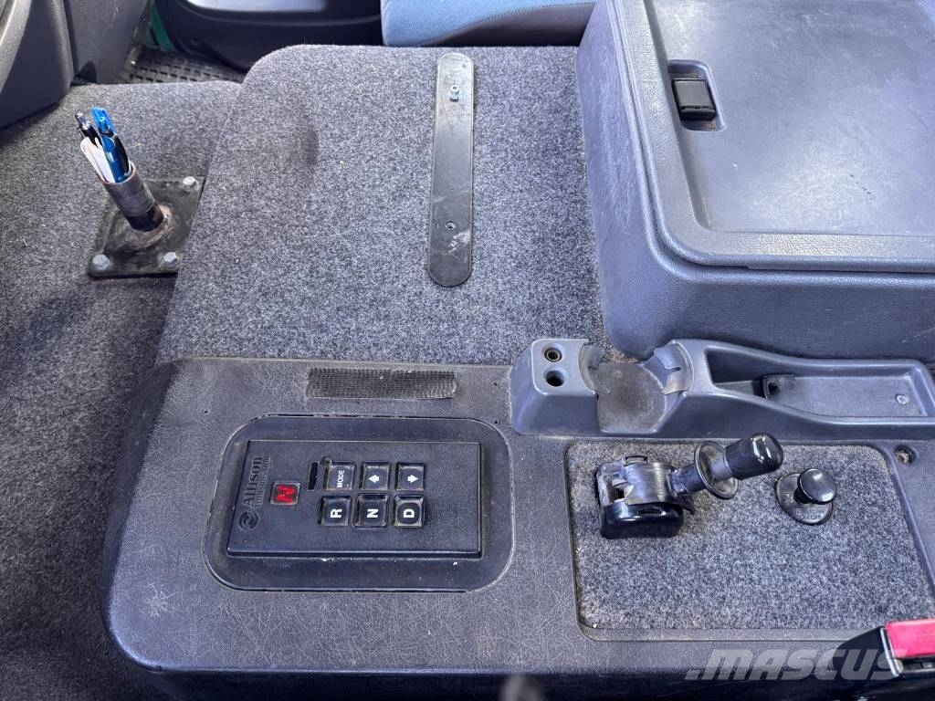 Volvo FL 220 Kamioni cisterne