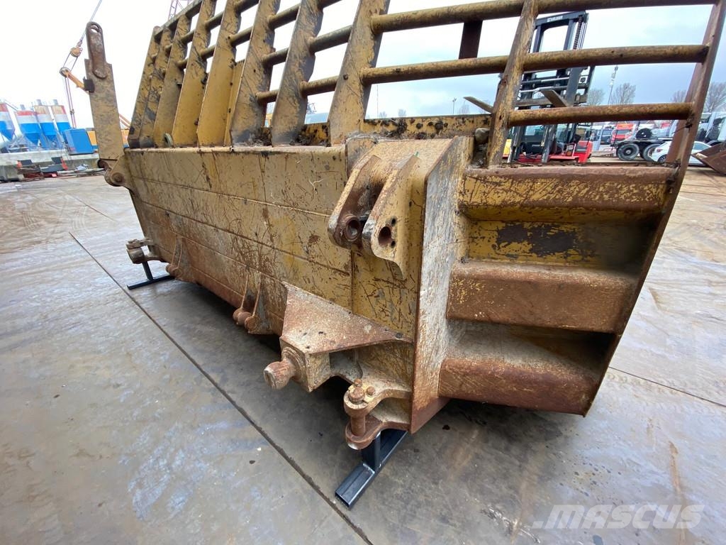 CAT D9U Blade 推铲
