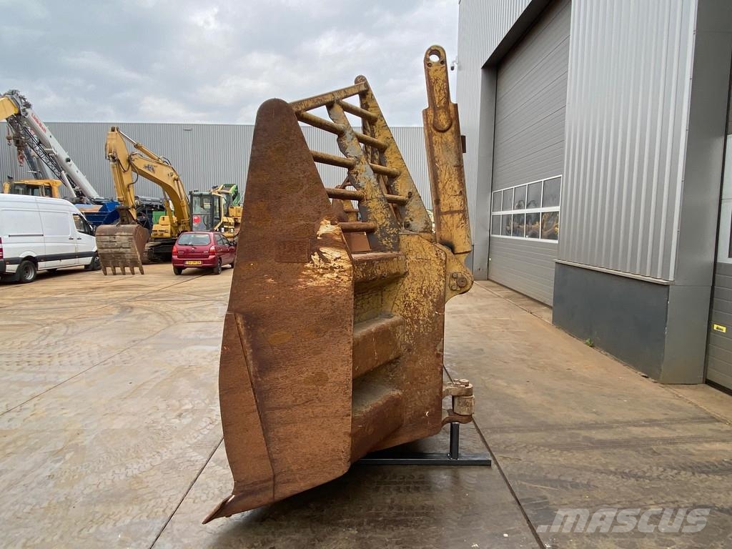 CAT D9U Blade 推铲