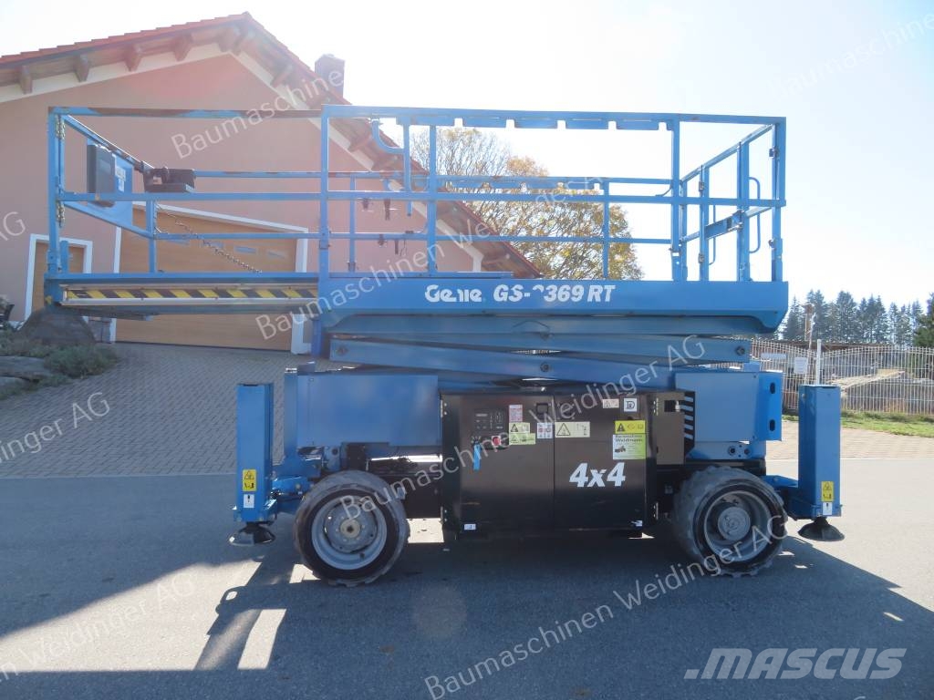 Genie GS 3369 RT Škarjaste dvižne ploščadi