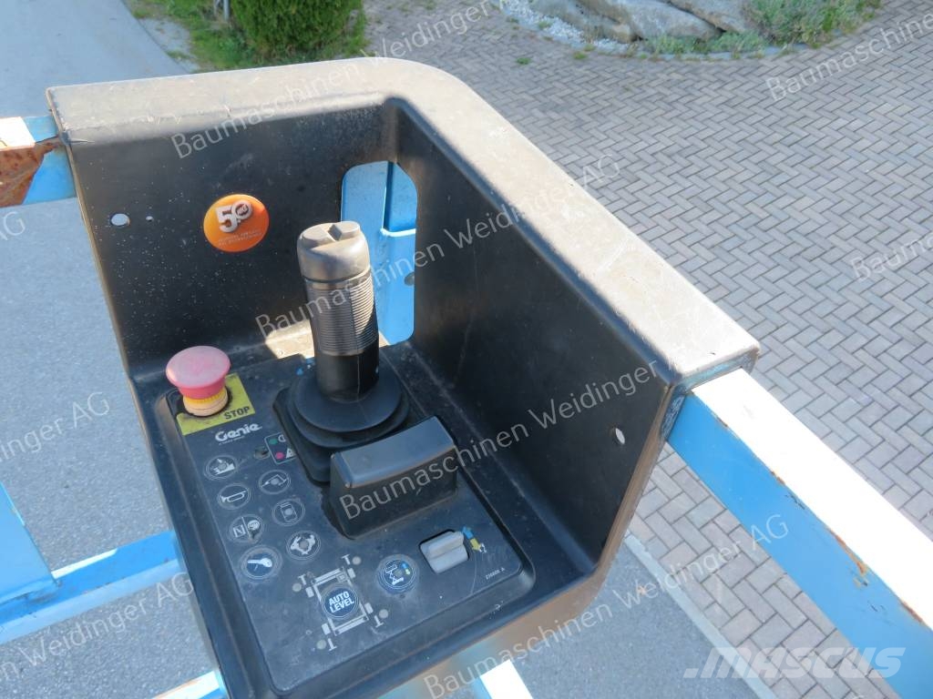 Genie GS 3369 RT Škarjaste dvižne ploščadi