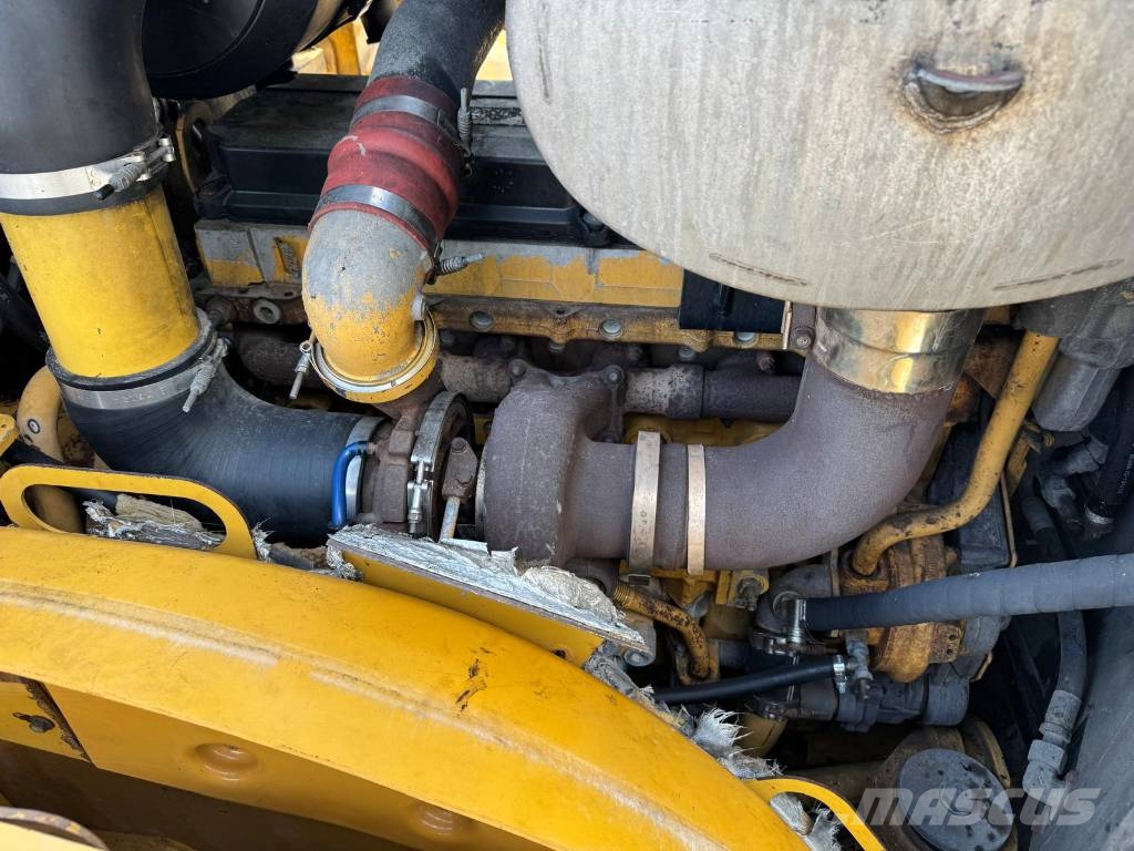 CAT 966 H Gumikerekes homlokrakodók