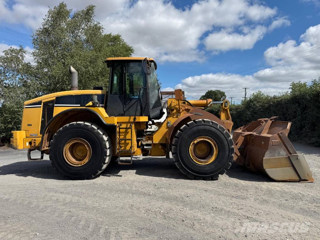 CAT 966 H Gumikerekes homlokrakodók