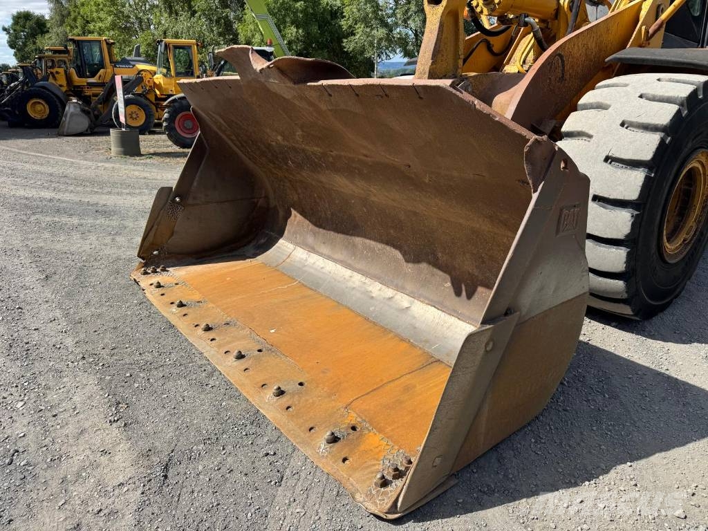 CAT 966 H Gumikerekes homlokrakodók