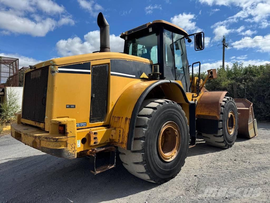 CAT 966 H Gumikerekes homlokrakodók