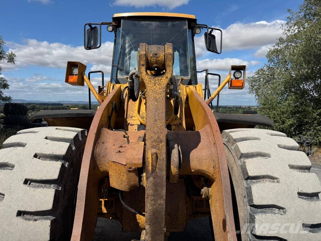 CAT 966 H Gumikerekes homlokrakodók