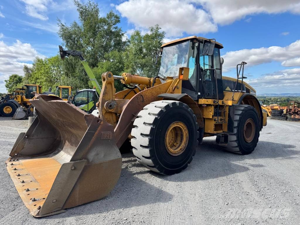 CAT 966 H Gumikerekes homlokrakodók