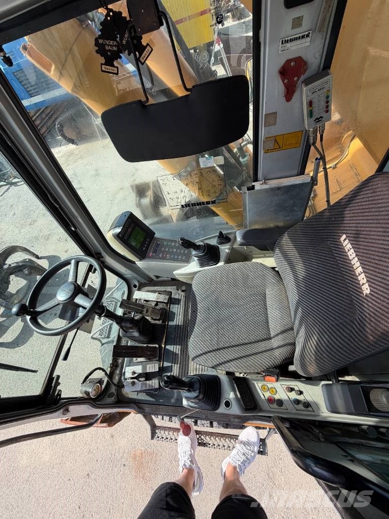 Liebherr A 934 B HD Equipos de clasificación de desechos