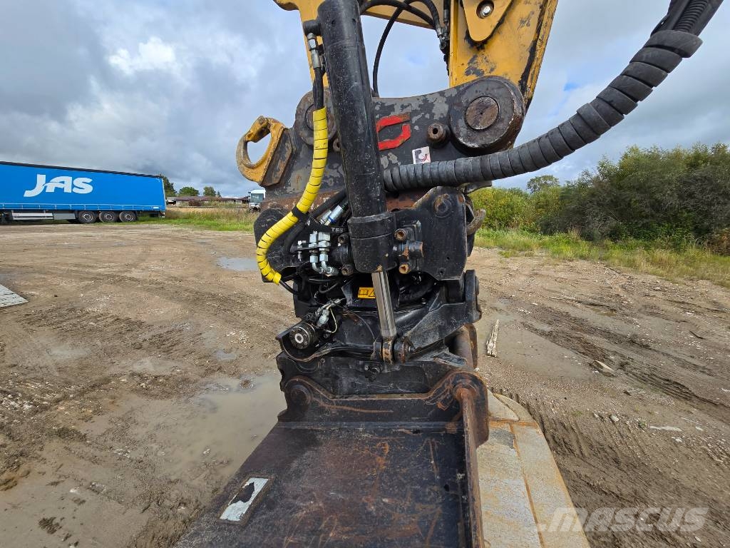 CAT 320 N Trimble GPS حفارات زحافة