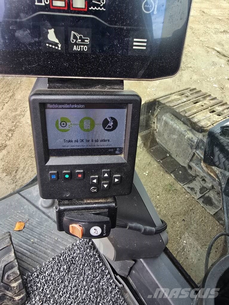 CAT 320 N Trimble GPS حفارات زحافة