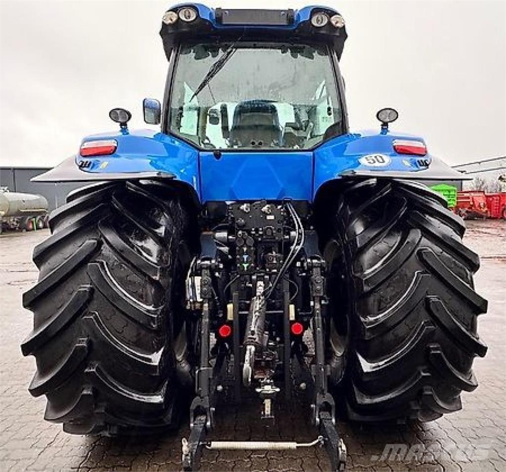 New Holland T8.360  2750h Traktory
