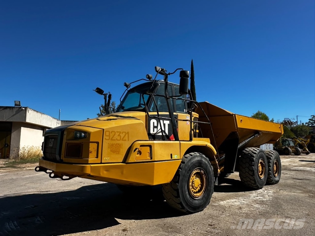 CAT 725 C Tombereau articulé