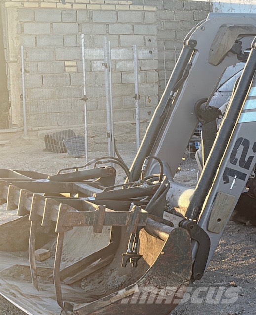 New Holland T 6030 Τρακτέρ