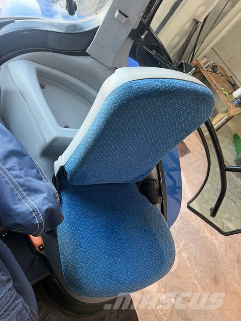 New Holland T 6030 Τρακτέρ