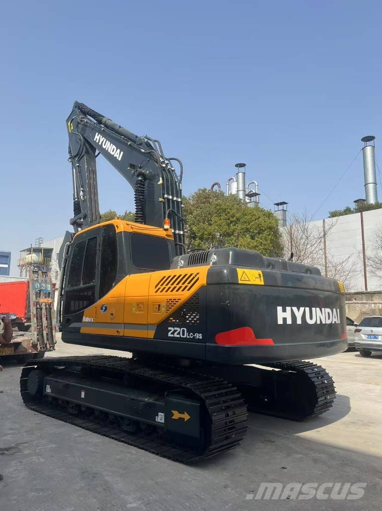 Hyundai 220 HD Bagri goseničarji