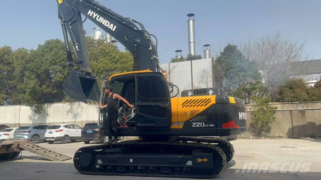 Hyundai 220 HD Bagri goseničarji