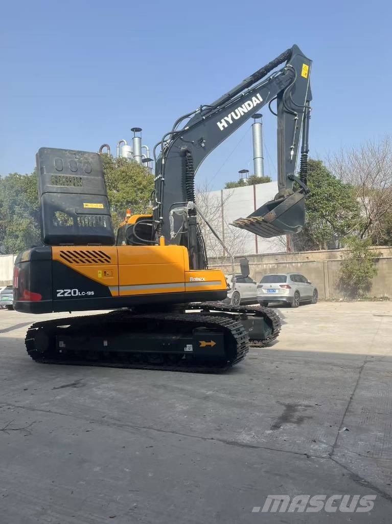 Hyundai 220 HD Bagri goseničarji