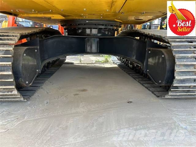 Komatsu PC 200-8 Crawler excavators