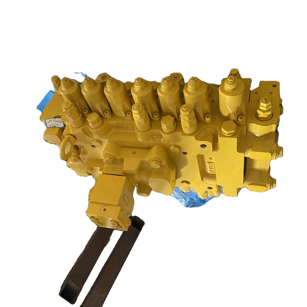Komatsu PC400-6 Main Valve 723-47-17103 Transmisija