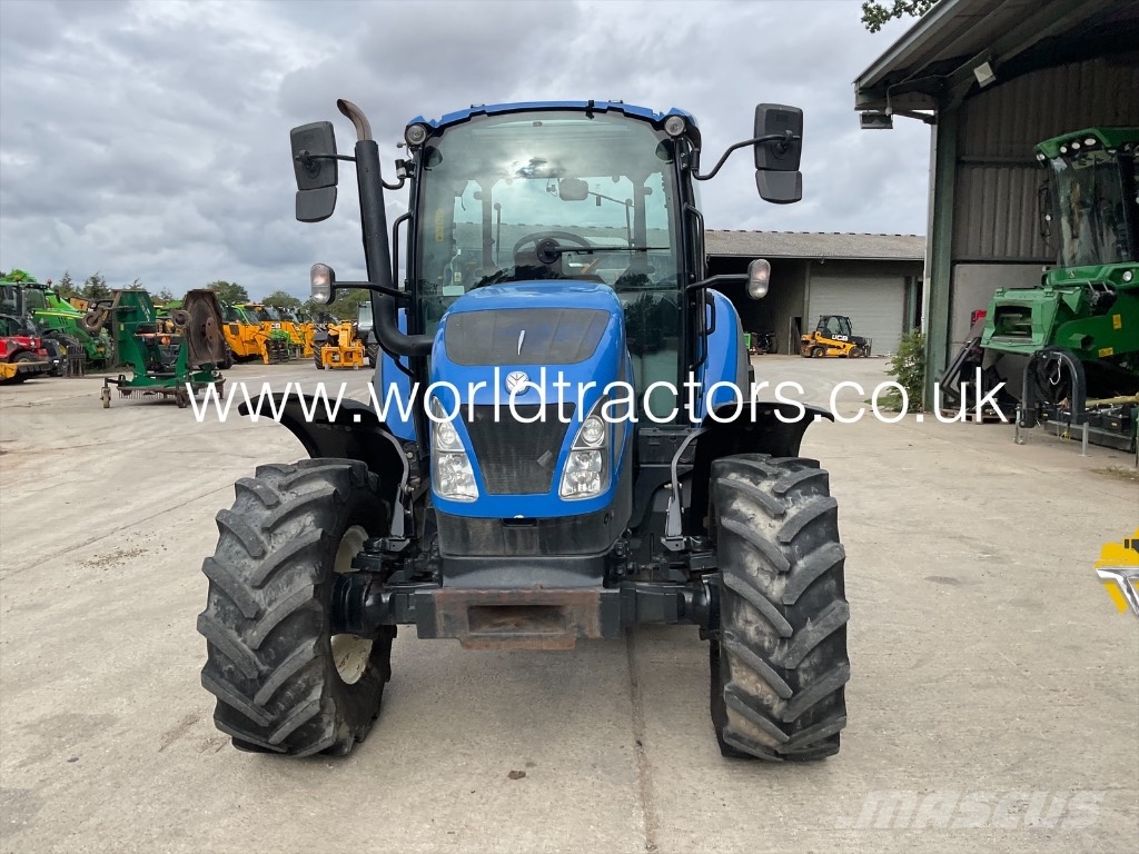 New Holland T5.75 트랙터