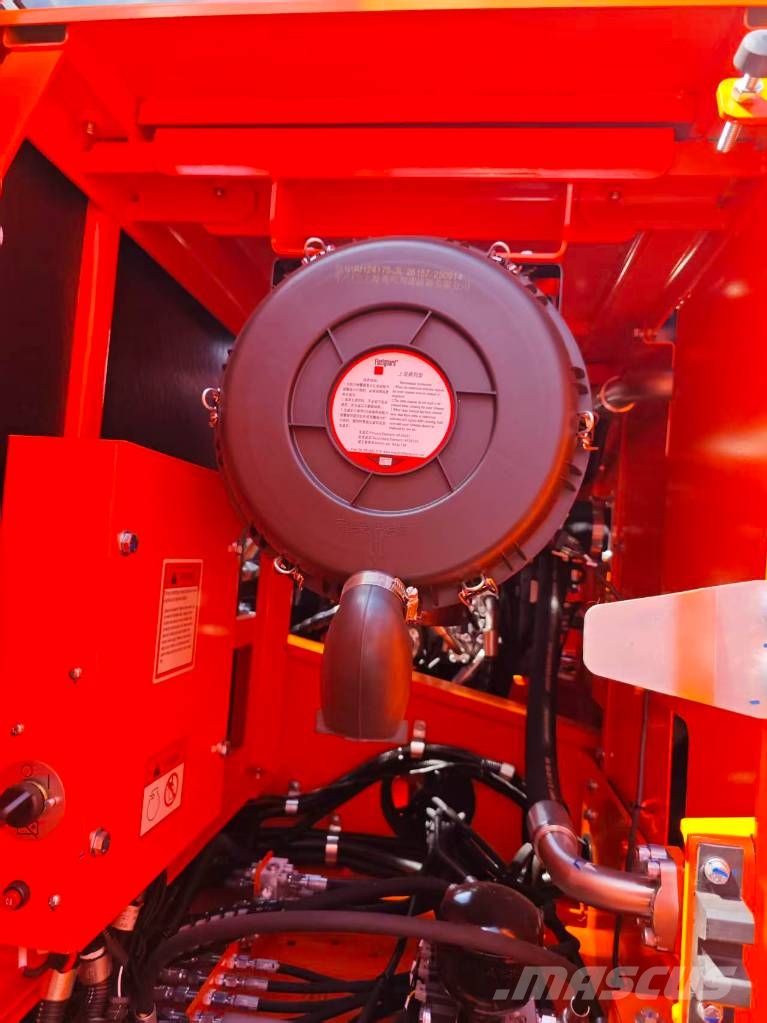 Lonking CDM 6225 Közepes (midi) kotrók 7 t - 12 t