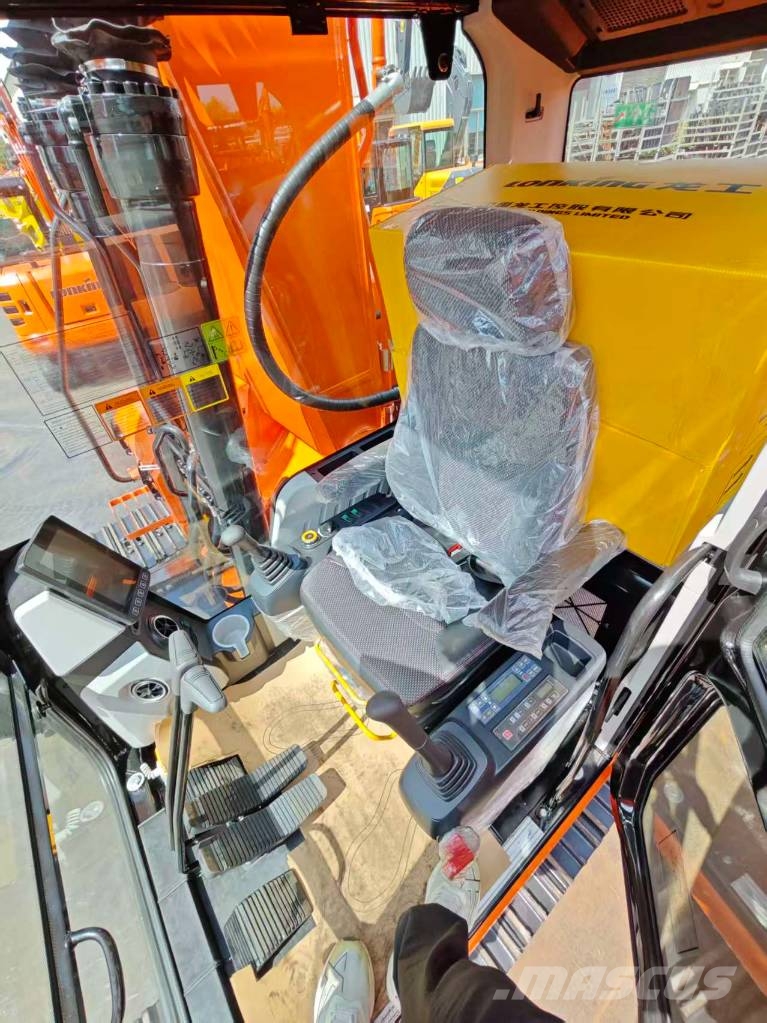 Lonking CDM 6225 Közepes (midi) kotrók 7 t - 12 t