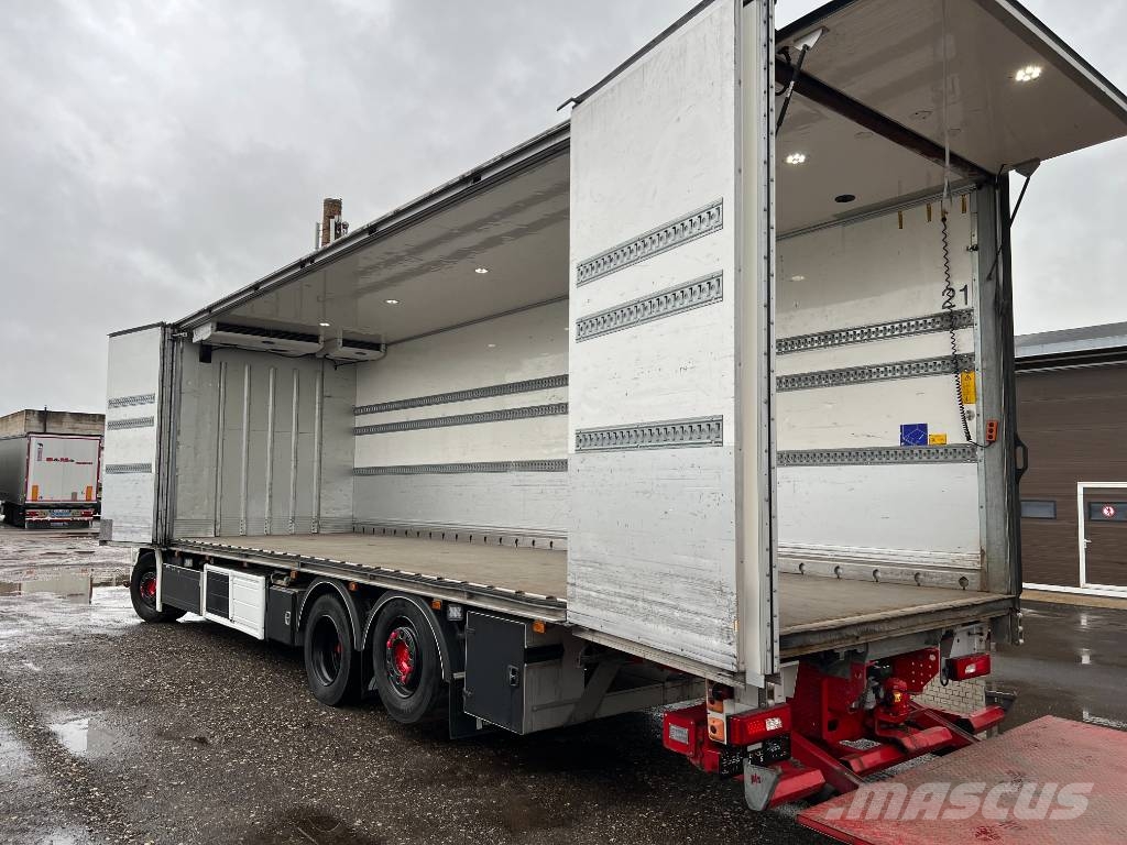 Scania R450B6X2*4NB EURO6, ref.body,full side opening Hűtős