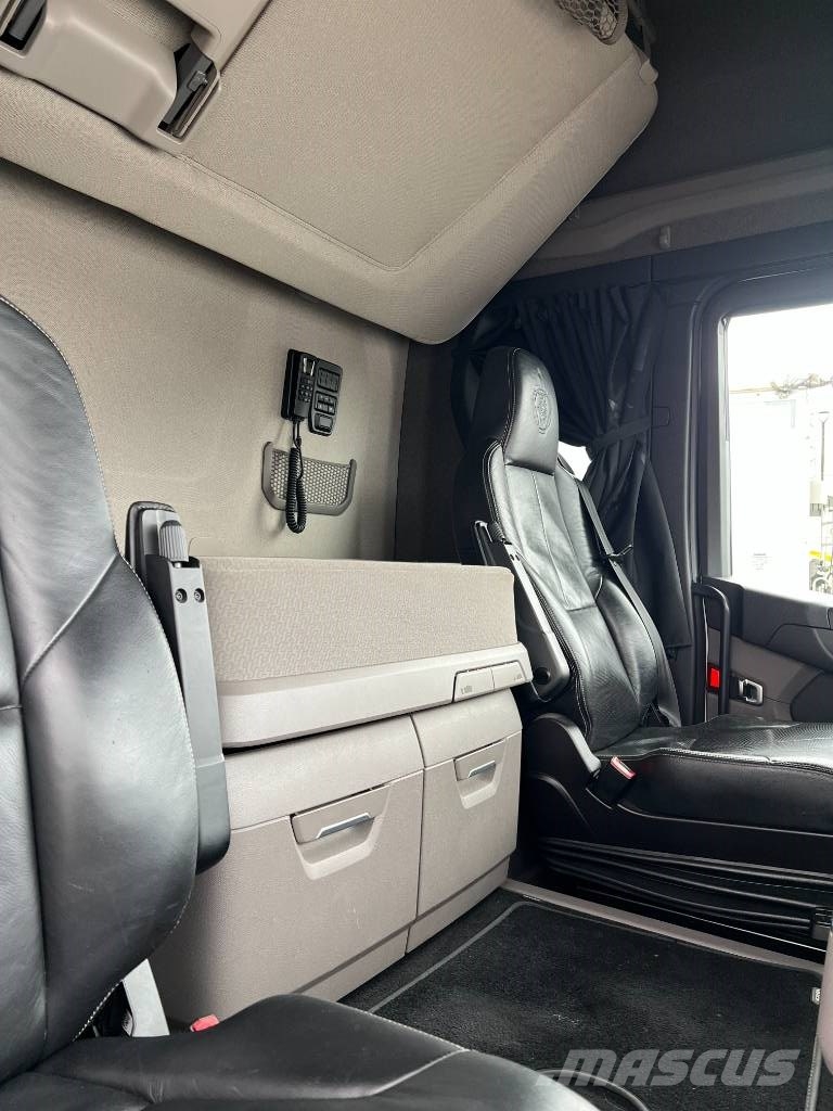 Scania R450B6X2*4NB EURO6, ref.body,full side opening Hűtős