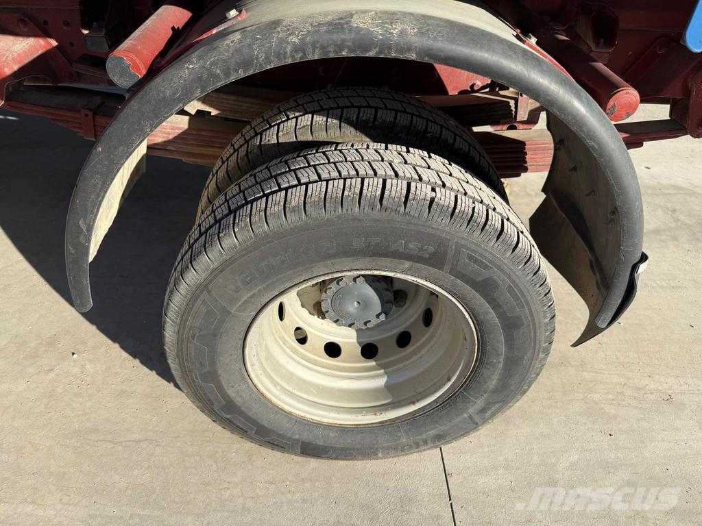 Iveco Eurocargo 75E14K Kipper 4x2 Euro2 شاحنات قلابة