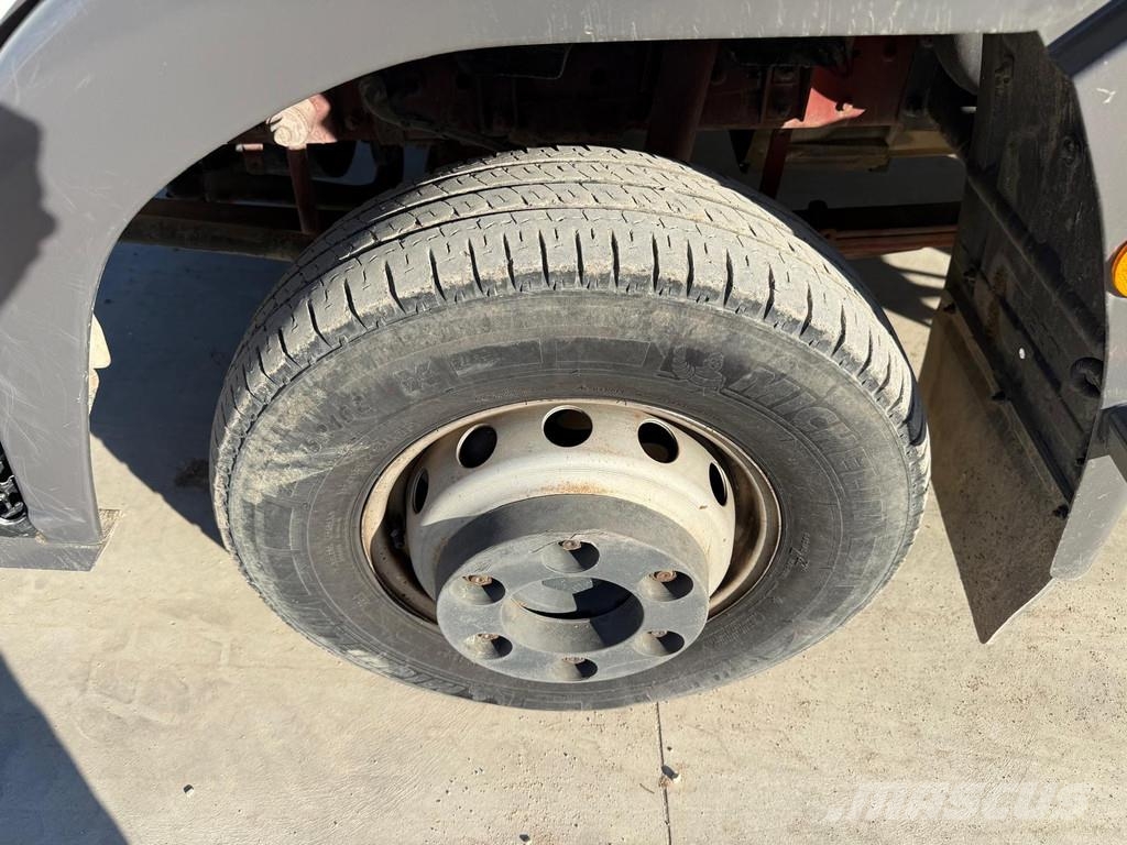 Iveco Eurocargo 75E14K Kipper 4x2 Euro2 شاحنات قلابة