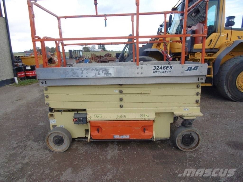 JLG 3245 ES 剪叉式升降机